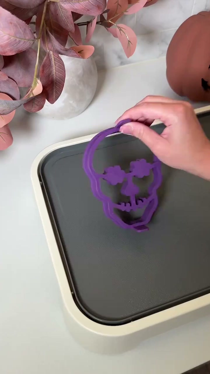 Exclusive Halloween ghost pancakes