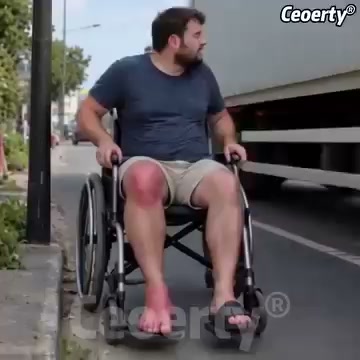KNEE PAIN STOPPING YOU FROM MOVING?