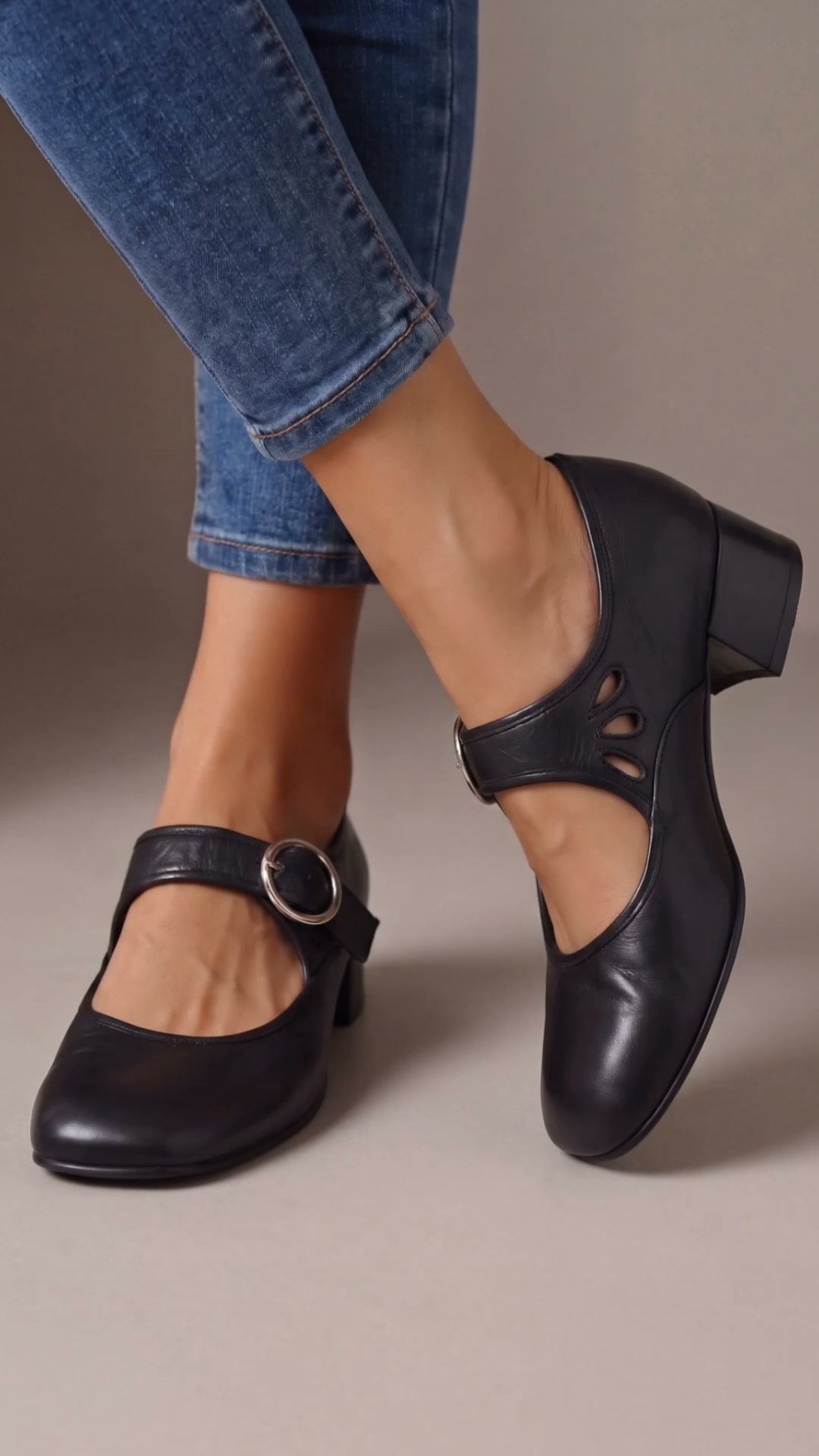 Buty Mary Jane Nina