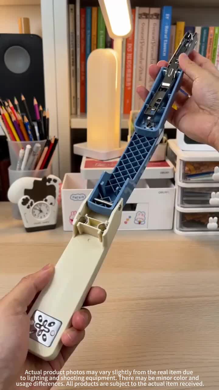 360° Rotating Stapler & Staples