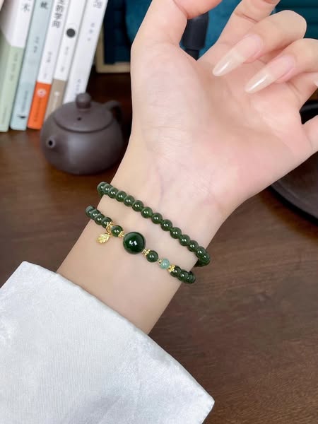 Free shipping on orders over 60