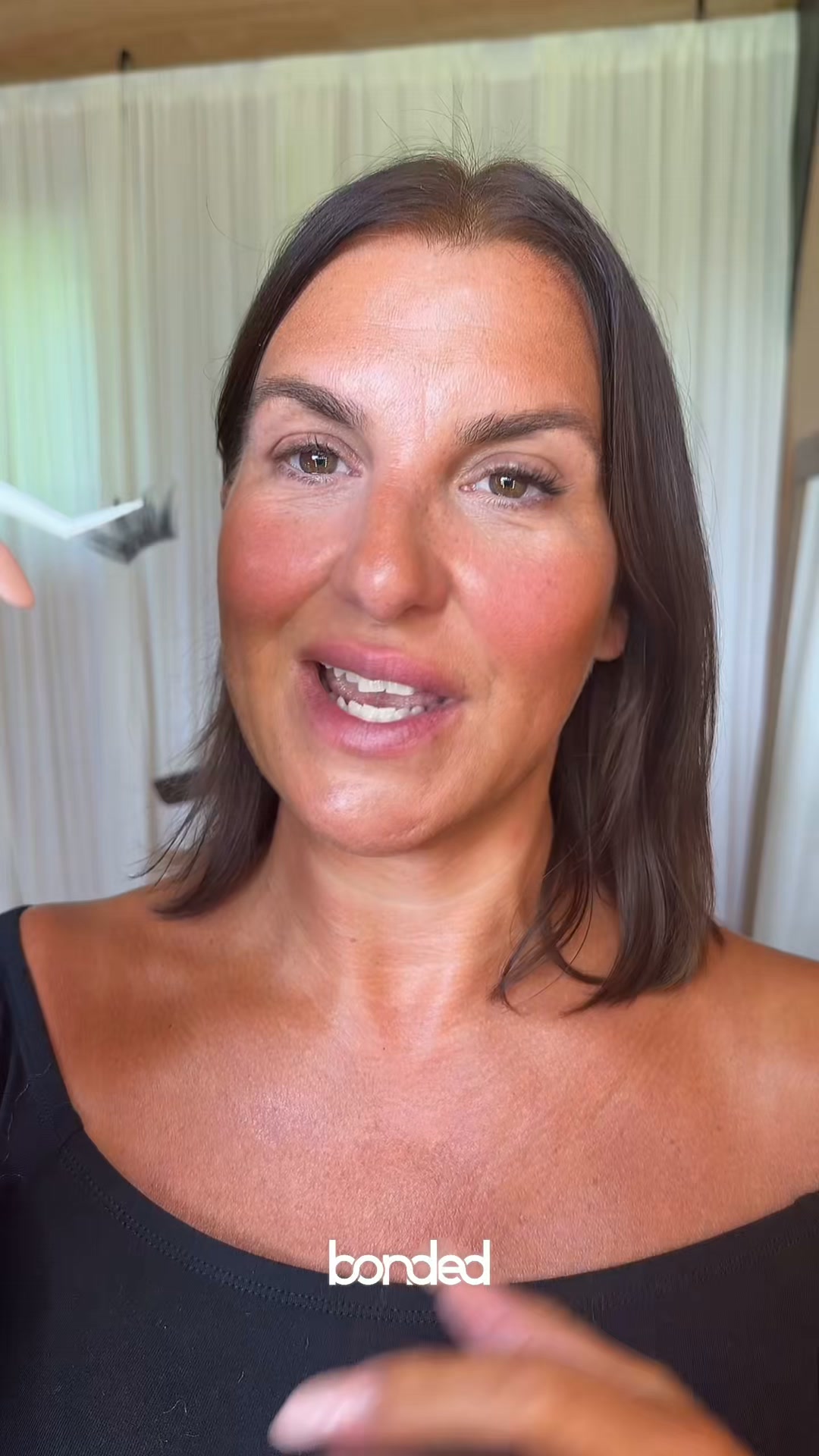 Pre glued glam in seconds
