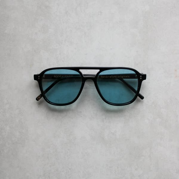 145 Black Sunglasses with Blue Lenses