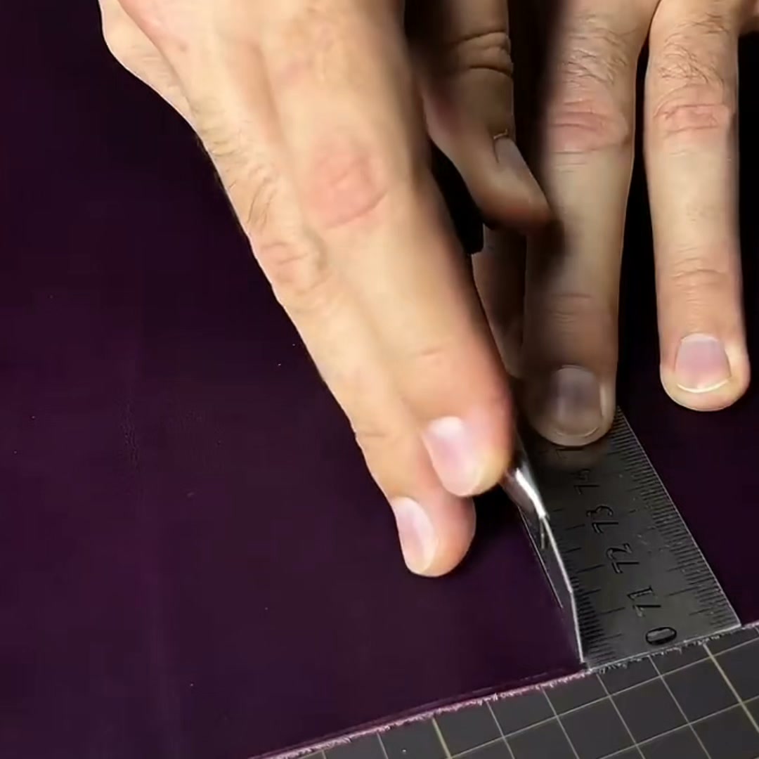 Anúncio de The Leather Blueprint