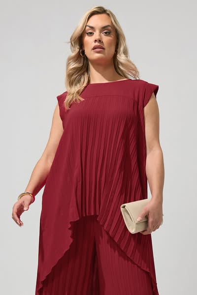 Yours London Plus Size Red Pleated Top
