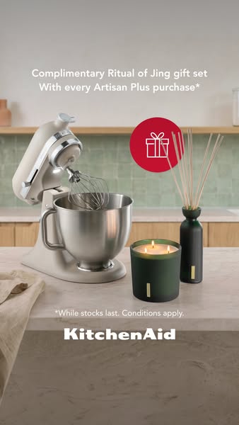 Mixer tilt-head 4.7L - Artisan Plus - Oat | KitchenAid UK