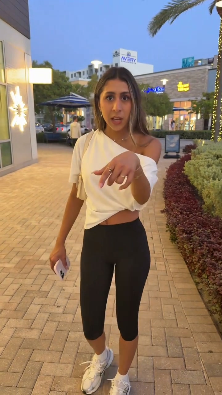 𝐁𝐮𝐲 𝟐/𝟒 𝐒𝐚𝐯𝐞 𝟏𝟓%/𝟐𝟓%
