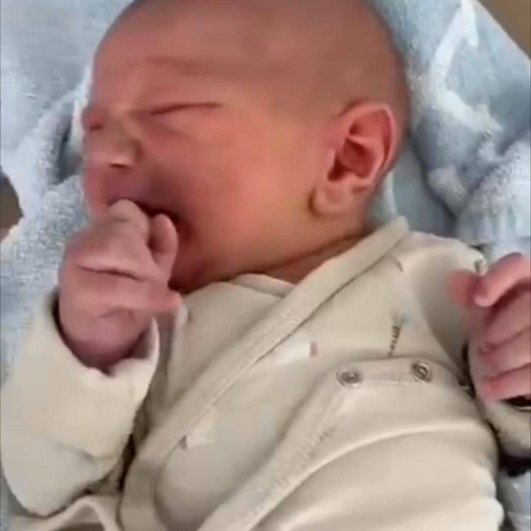 What midwives discovered about pacifier acceptance.