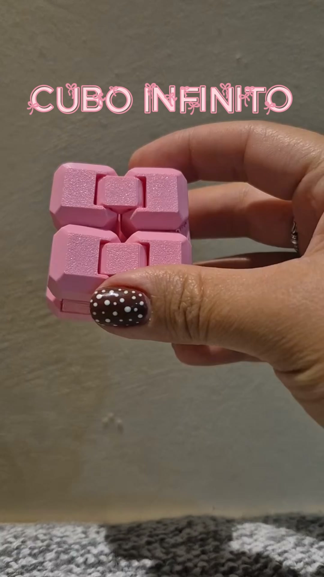 O Cubo Que Nunca Acaba