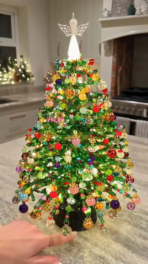 LAST DAY 49% OFF DIY Beaded Christmas Tree Kit – Create Your Own Sparkling Holiday Decoration