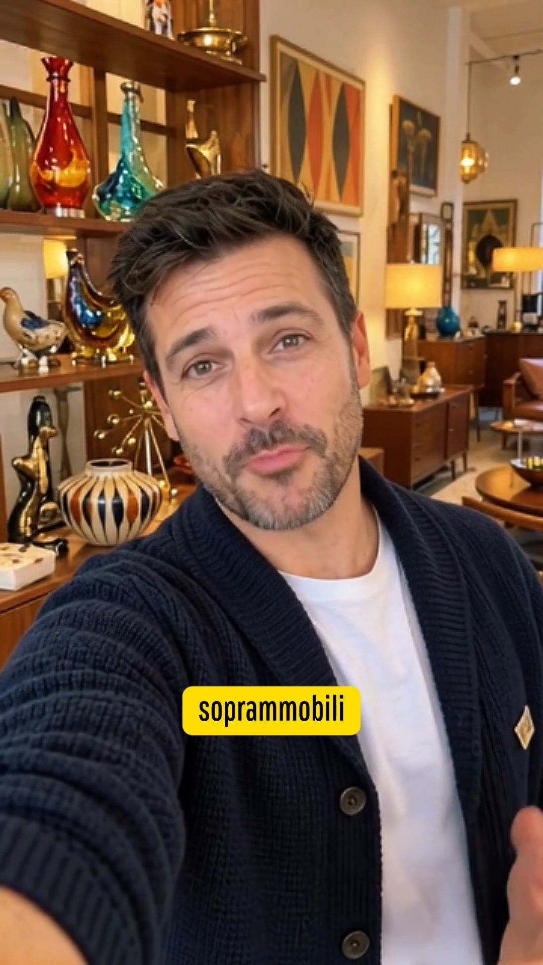 Approfondisci i fattori comunemente considerati nella valutazione degli oggetti decorativi vintage, come rarità, provenienza, condizioni di