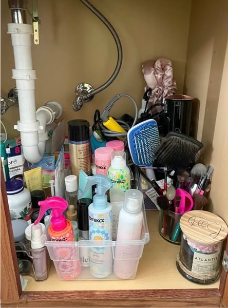 “I Spent Months Trying to Fix My Hair… And Somehow Missed the Most Obvious Thing.”