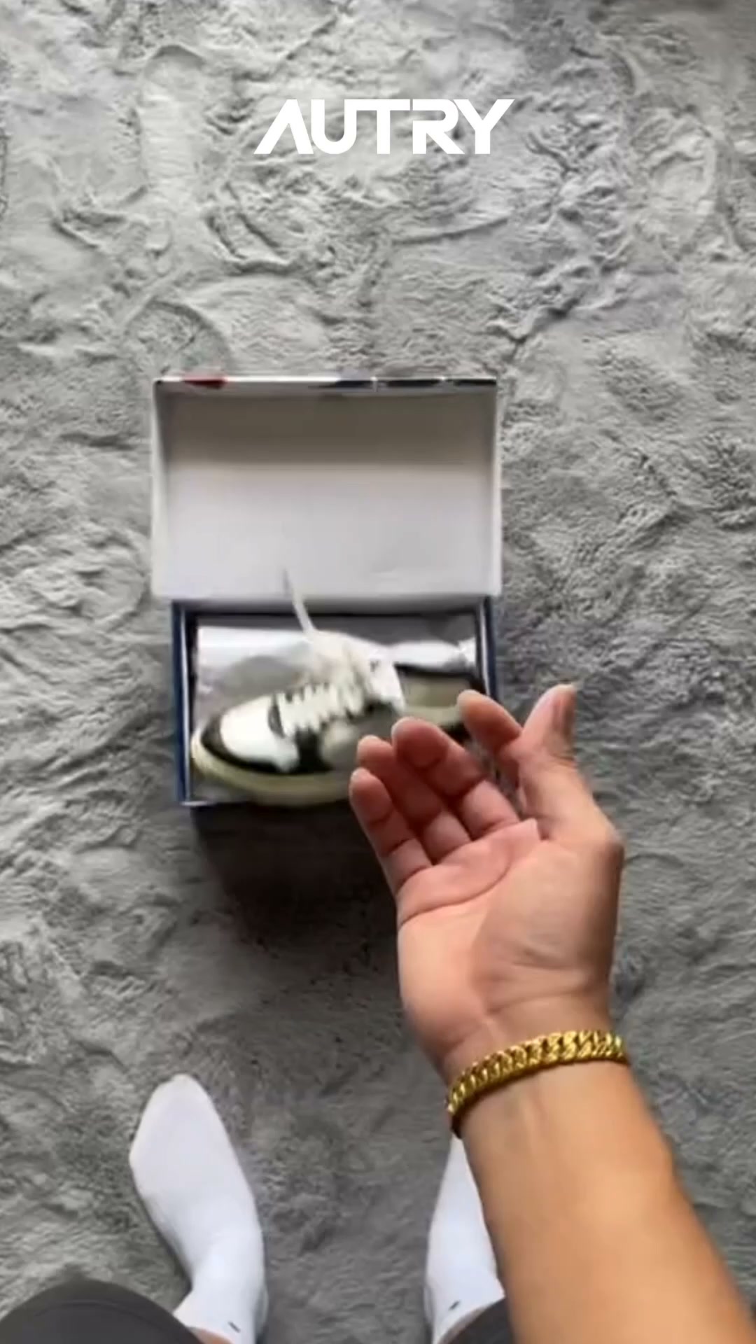 ULTIME TAGLIE DISPONIBILI