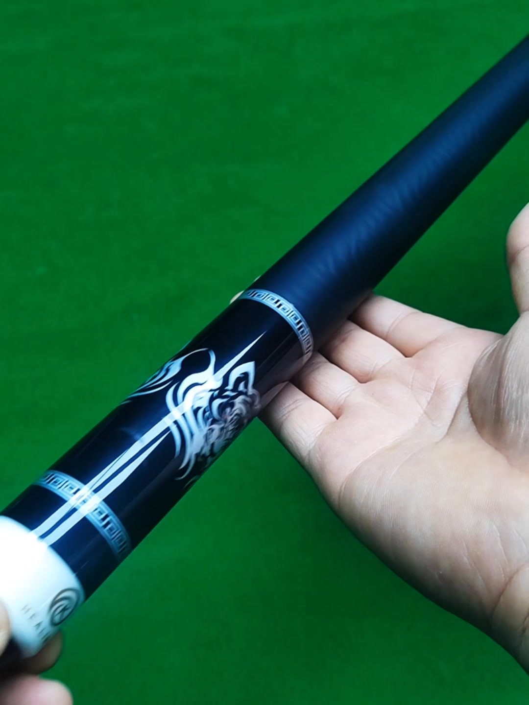 Free Shipping Carbon Fiber Cue