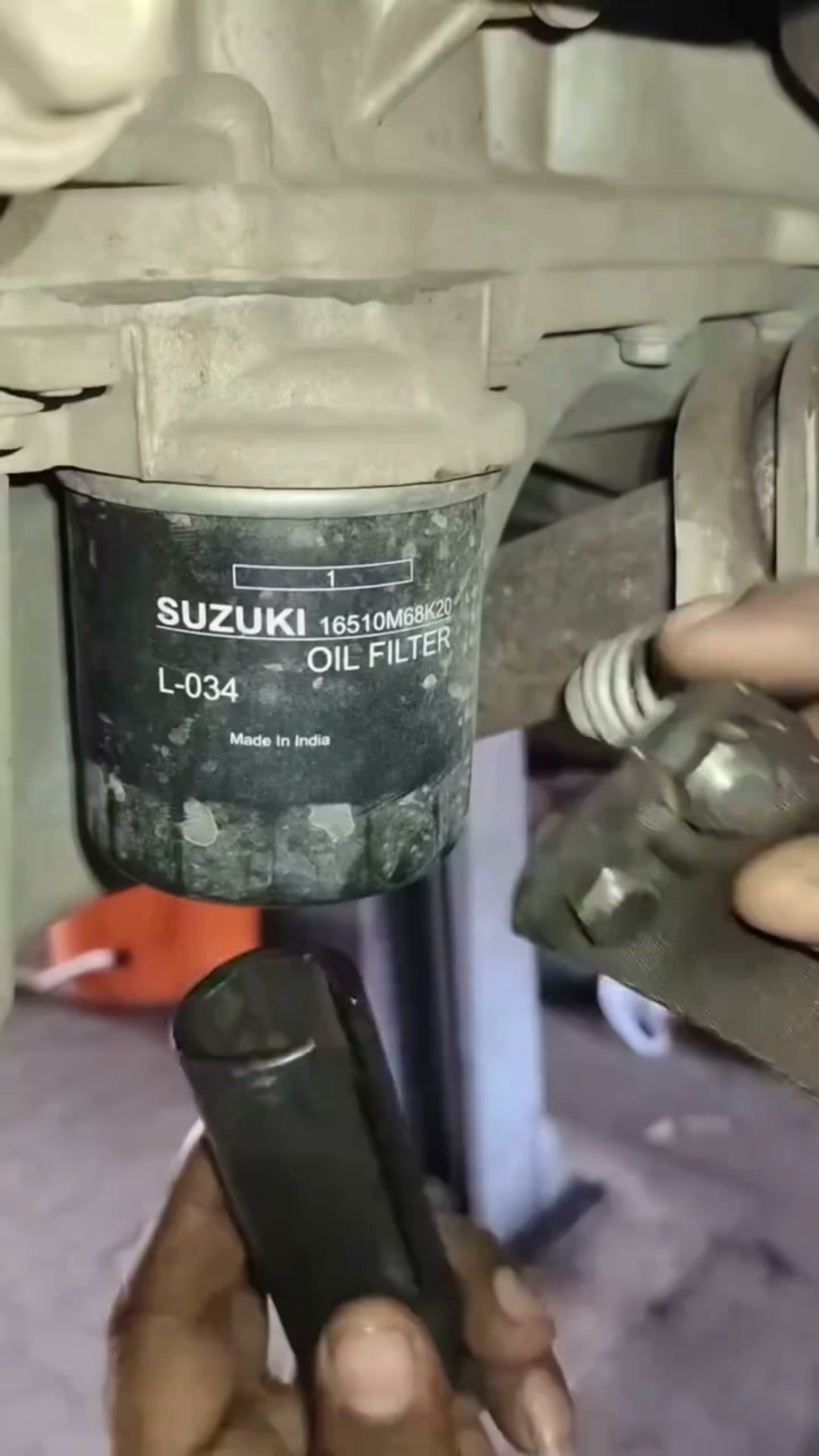 Remove Stuck Oil Filters Easily