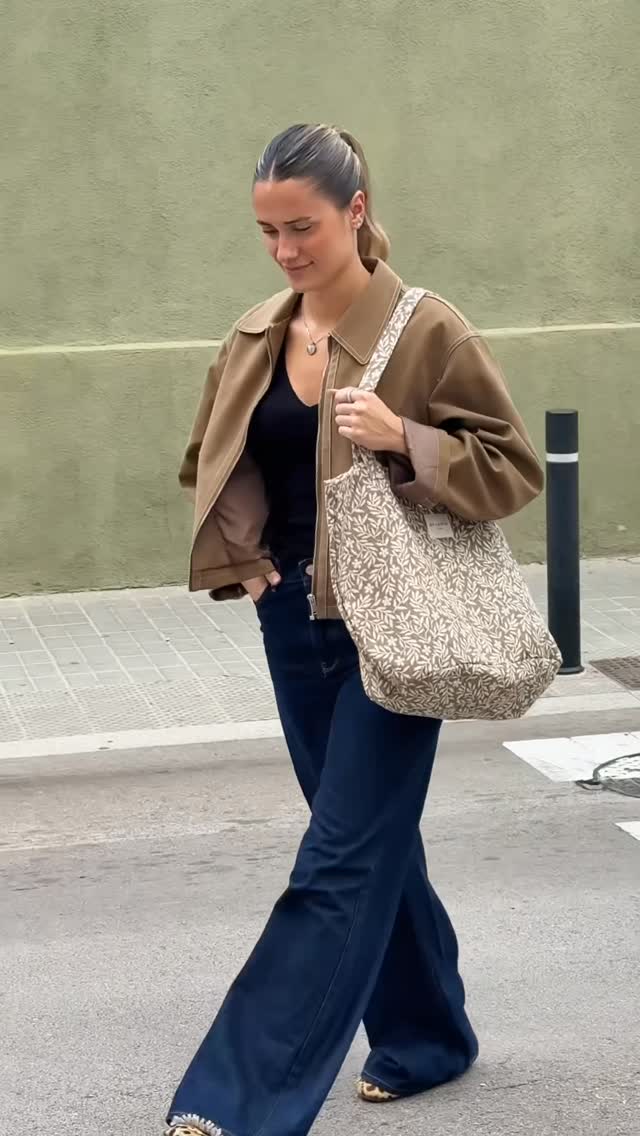 Anúncio de La Luna Bags