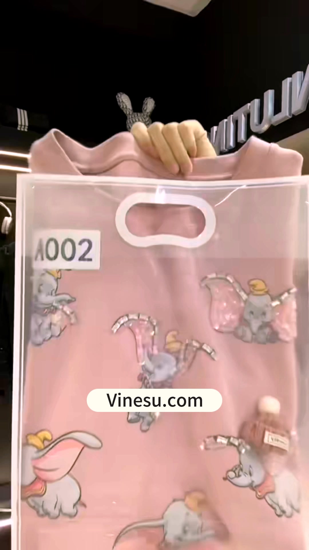 Anúncio de Vinesu-Altshop