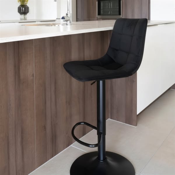 Scandinavian Living Elevate barstol - Sort velour m. højdejustering | Møbelsalg.dk