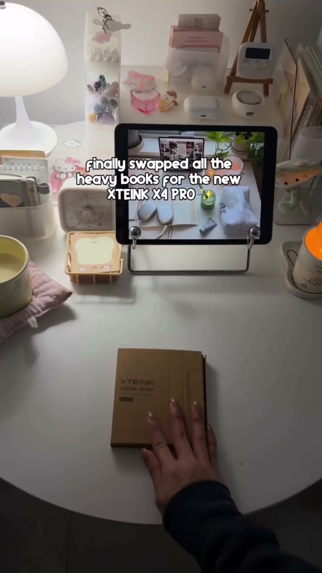 Xteink X4 Pro Pocket eReader