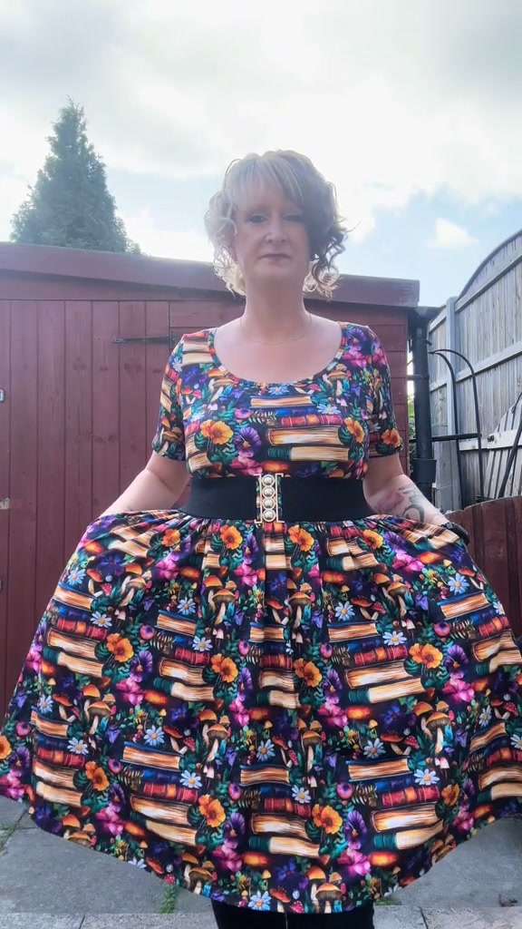 Shop our size 14-38 dresses with 20% off: SEP20