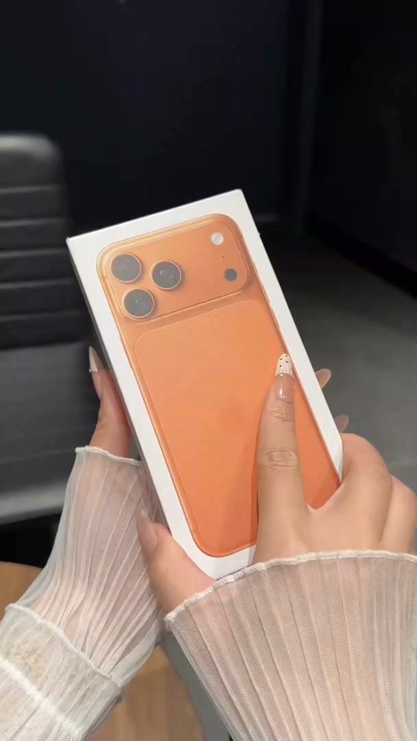 Style Meets Magnetic Protection