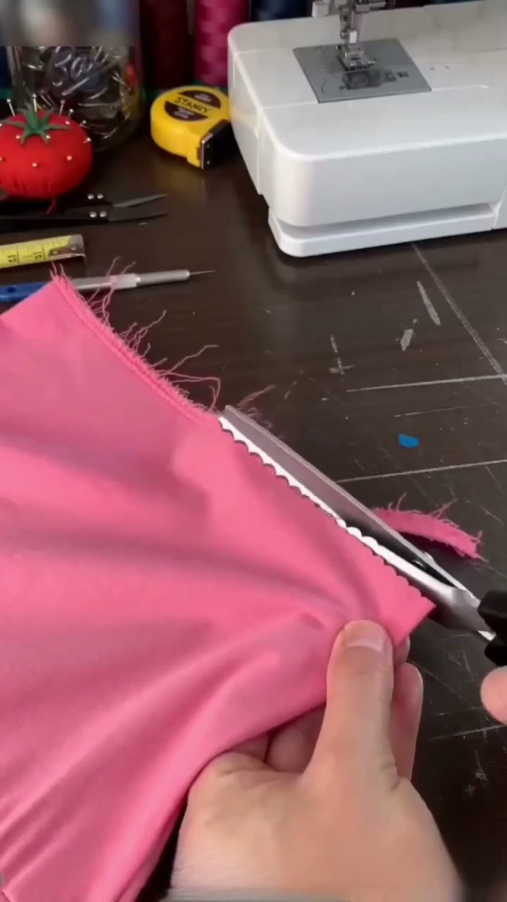 50 % Rabatt 9,1″ Edelstahl-Zickzackschere – Professionelles Finish für Nähen, Quilten & DIY