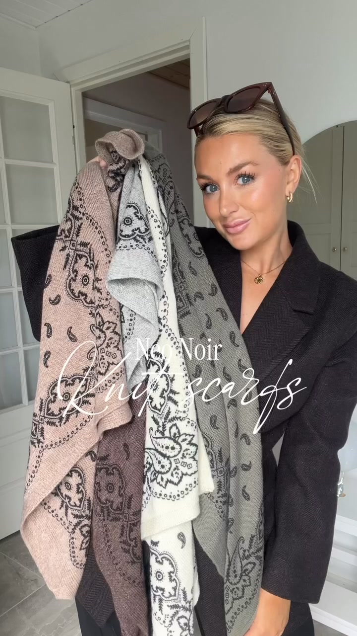 Adelina Scarf Vilken färg är din favorit?