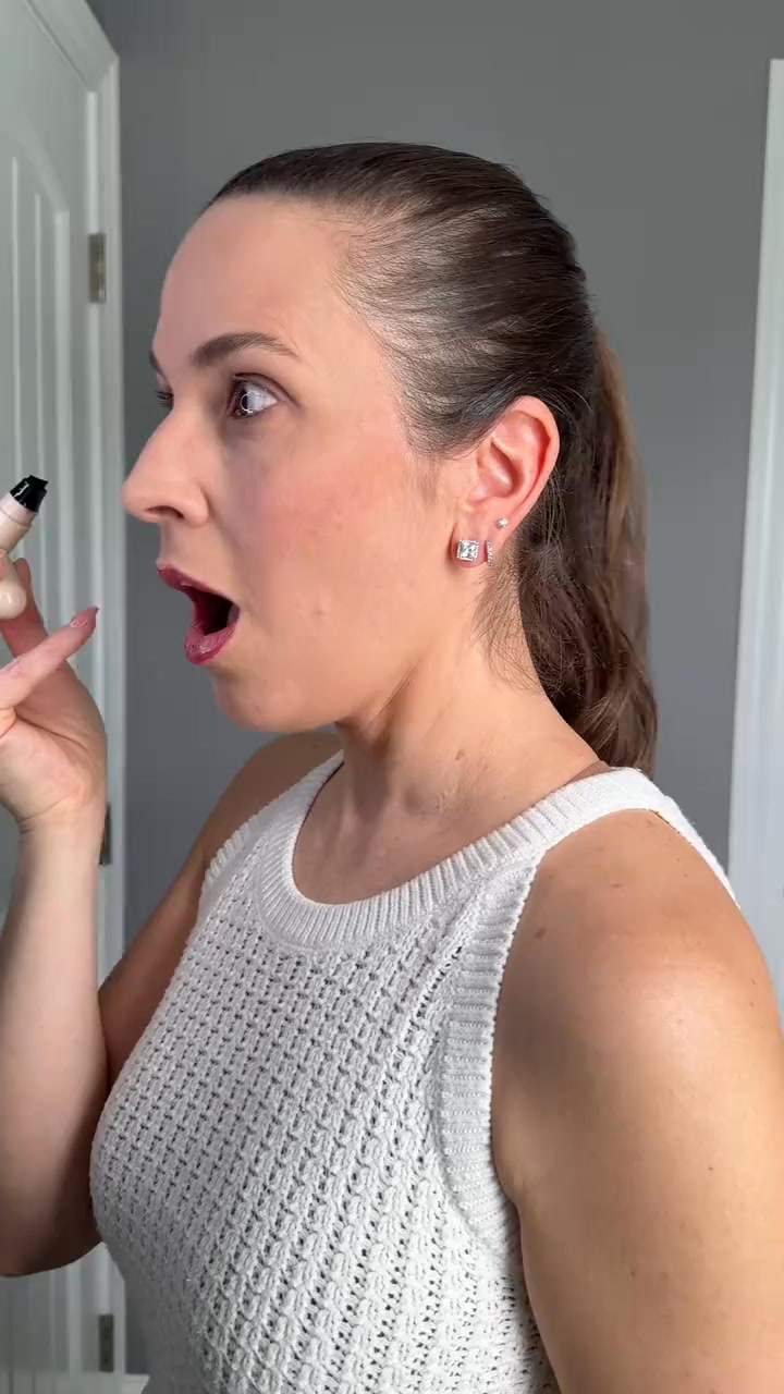 The 2-second makeup hack you need.