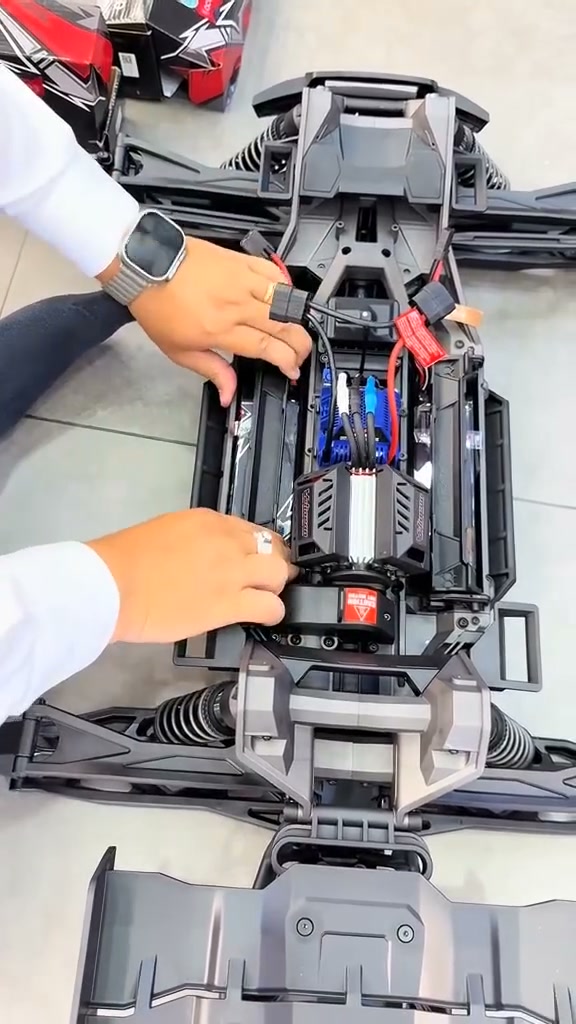 Ultimate 8S 4WD Brushless Monster Truck – 2026 Limited Edition