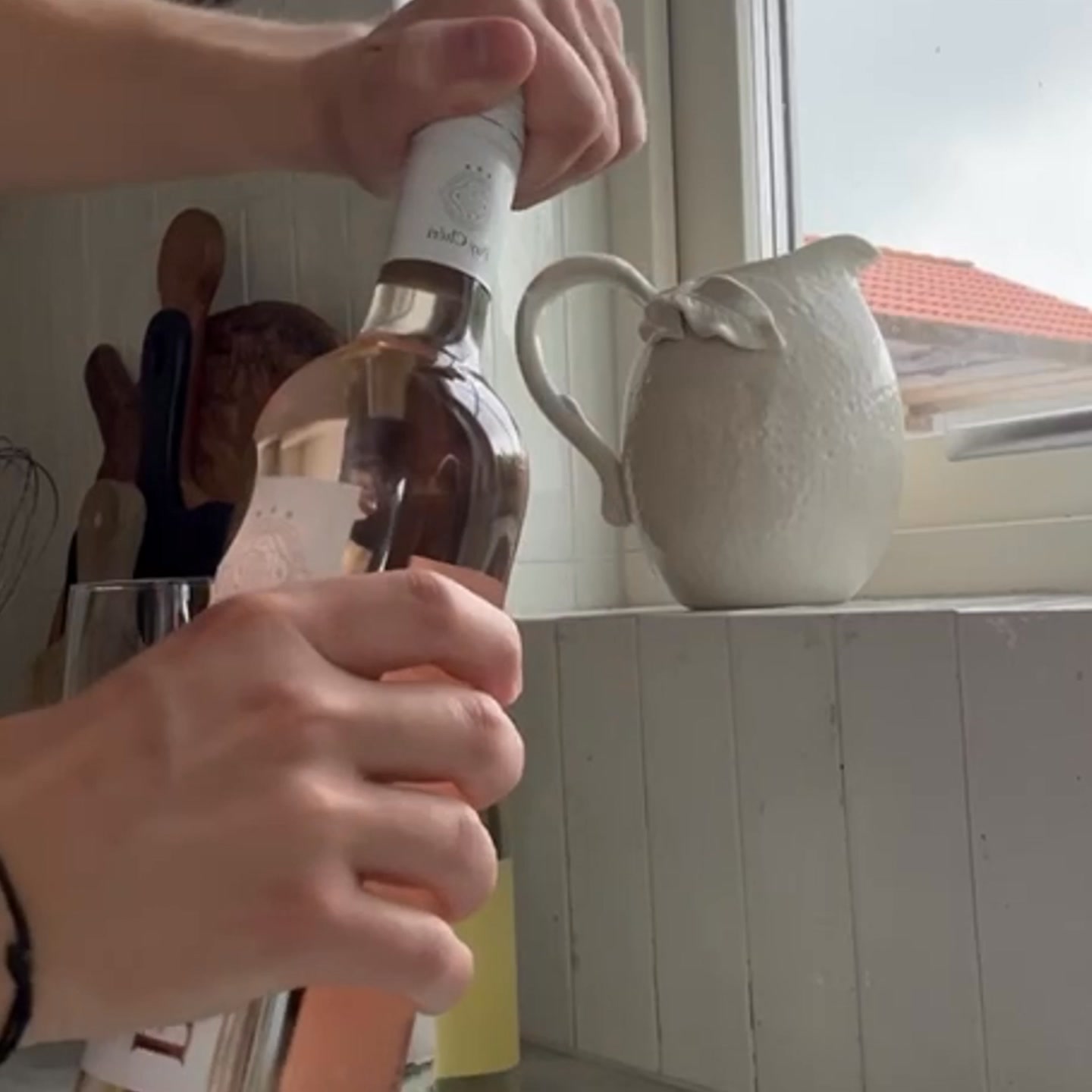 Från och med nu kommer ditt vin alltid hålla sig kallt.