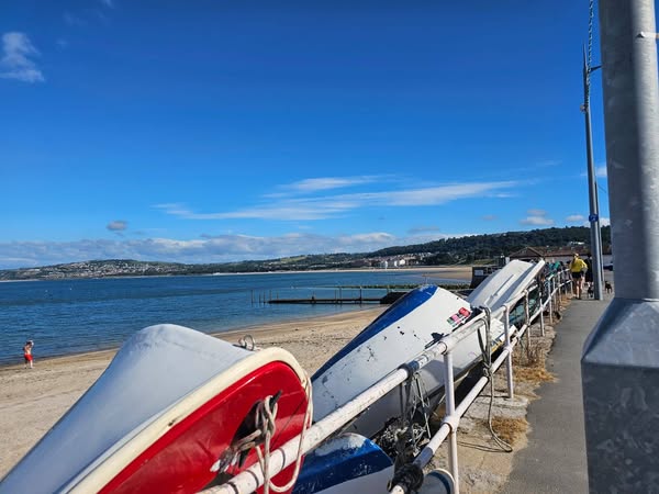Anúncio de Rhos View Air BnB