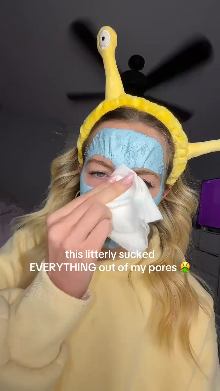Blackheads? Give Your Pores Some Extra Care.