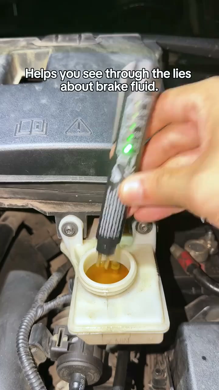 Portable Brake‑Fluid Tester Pen for DOT 3 / DOT 4 / DOT5.1