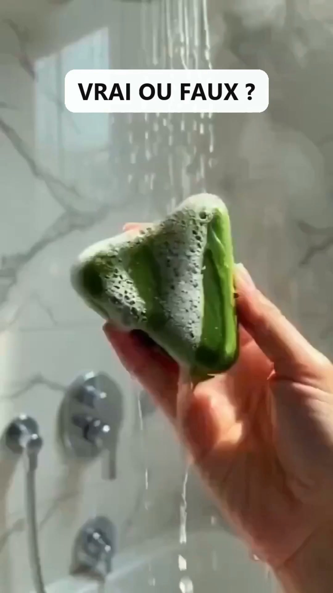 Savon Coréen pour la Pousse des Cheveux — Stoppe la Chute avec 12 Herbes