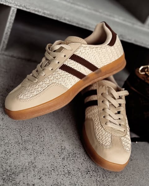 Kod OLV10 Buty damskie OLAVOGA PALERMO 2026 beż 39
