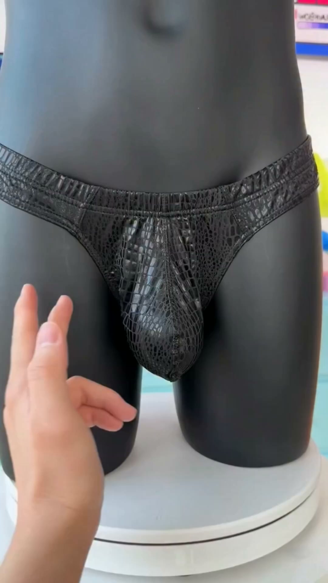 Men’s Croc-Pattern Briefs