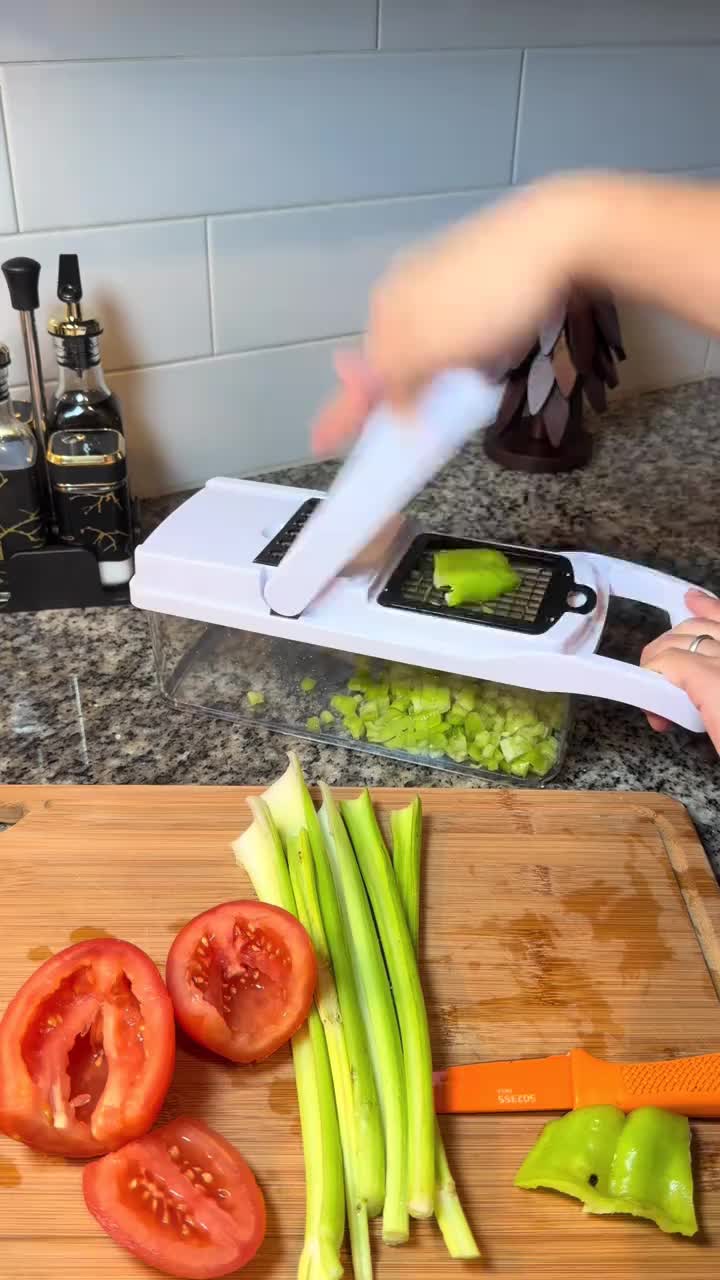 Multifunctional Vegetable Fruits Cutter