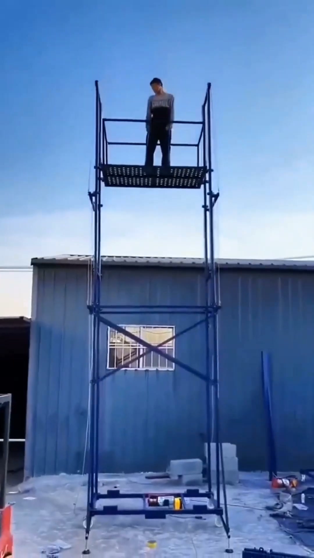 Fold. Press. Use. Your safe lift at home.