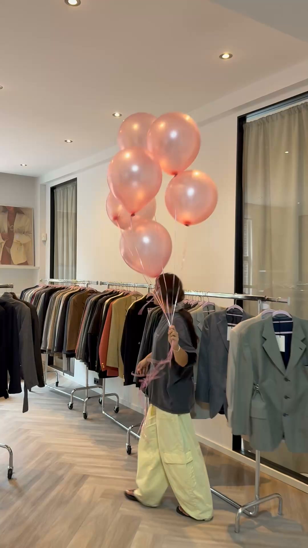 Anúncio de Gaya Collections
