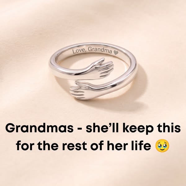 Grandma & Granddaughter - Hug Ring