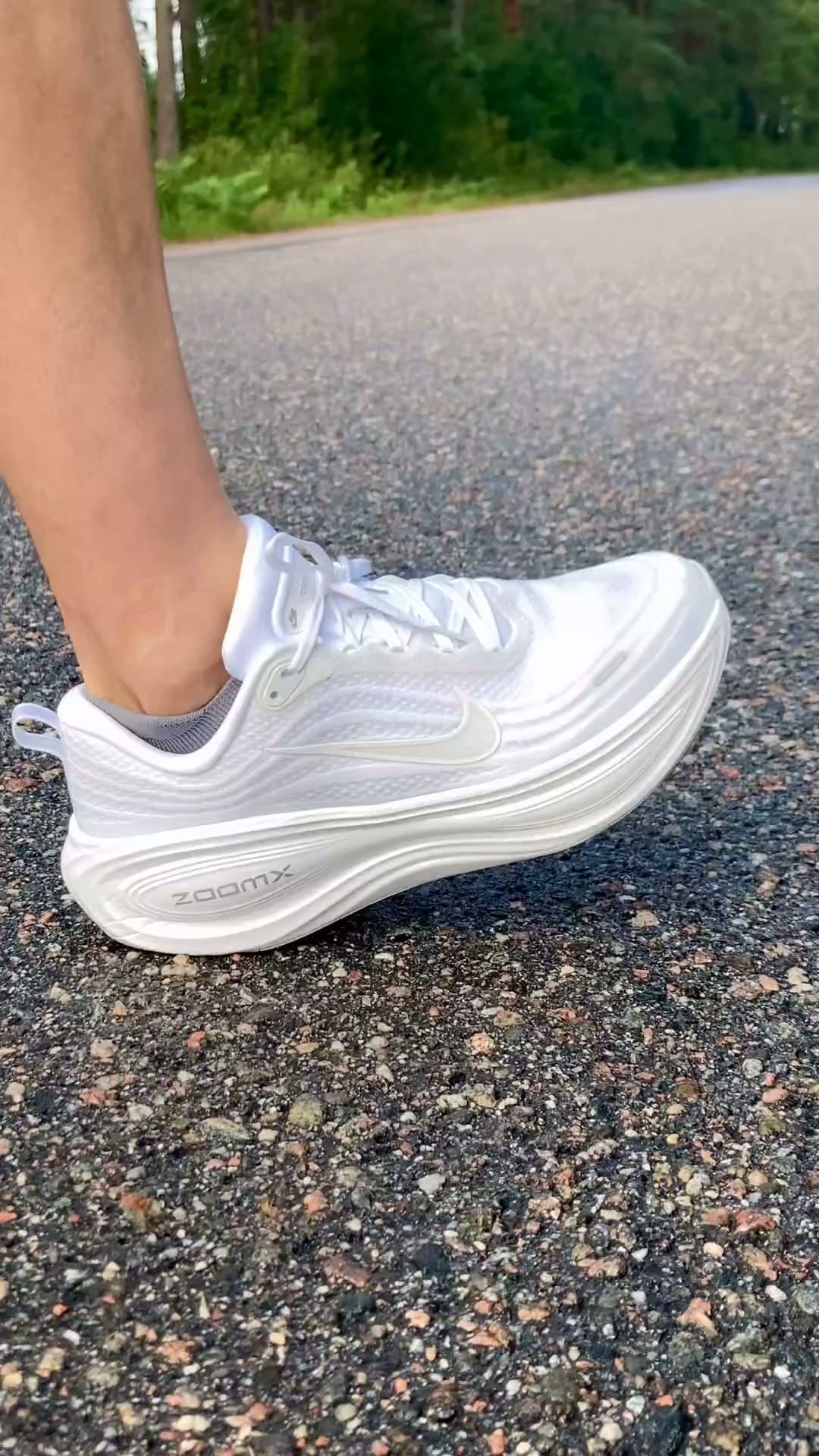 Summer 2026 Comfort Sneaker + 3 Free Socks
