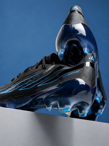 Nuove adidas F50: the black edition