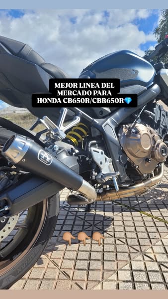 Mejora el sonido de tu CB650R por 325€. Escapes en acero inoxidable con garantía de 3 años y envío incluido. ¡Descubre el tuyo hoy!