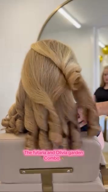 The Blowout Combo Stylists Are Switching To
