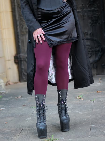NEW COLOURS in our thickest, cosiest 120 denier tights!