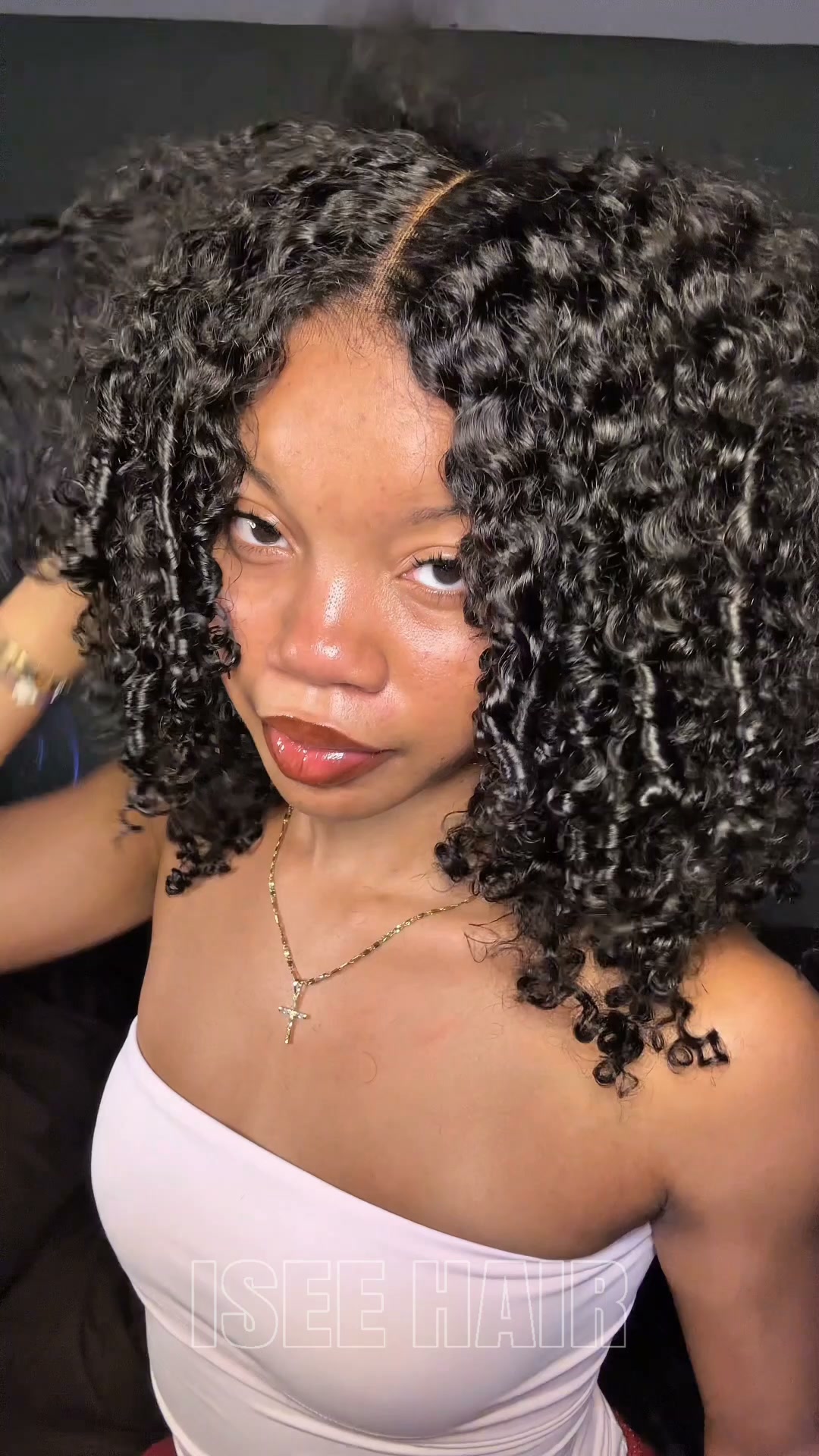 ISEE Kinky Curly 18" M cap 9x6 HD Wear Go Wig