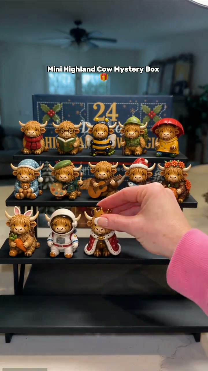 24 Days of Highland Cow Advent Calendar
