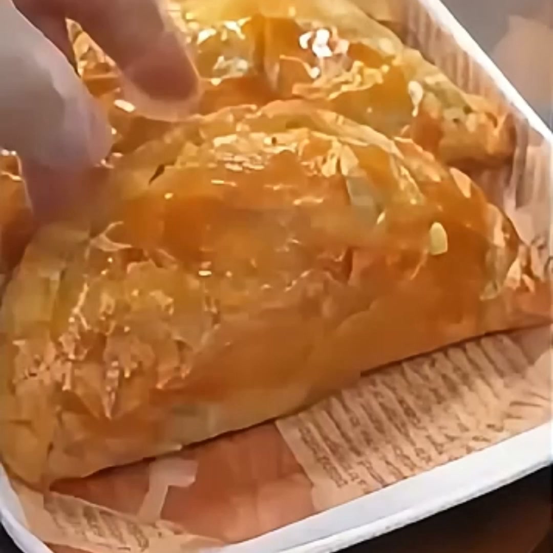 Multifunktionel formpresser til dumplings og tortillas