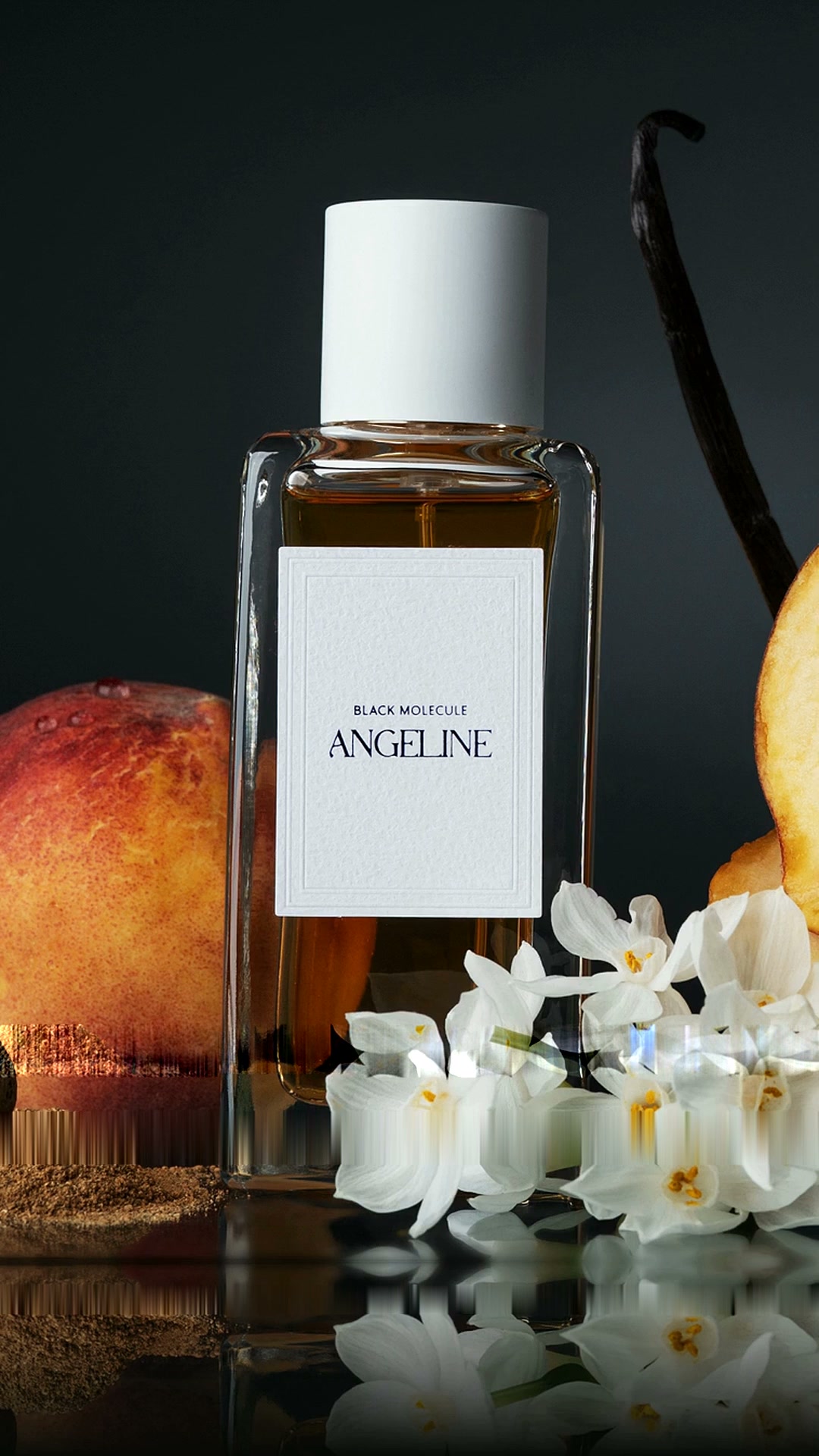 Anúncio de Angeline Perfume