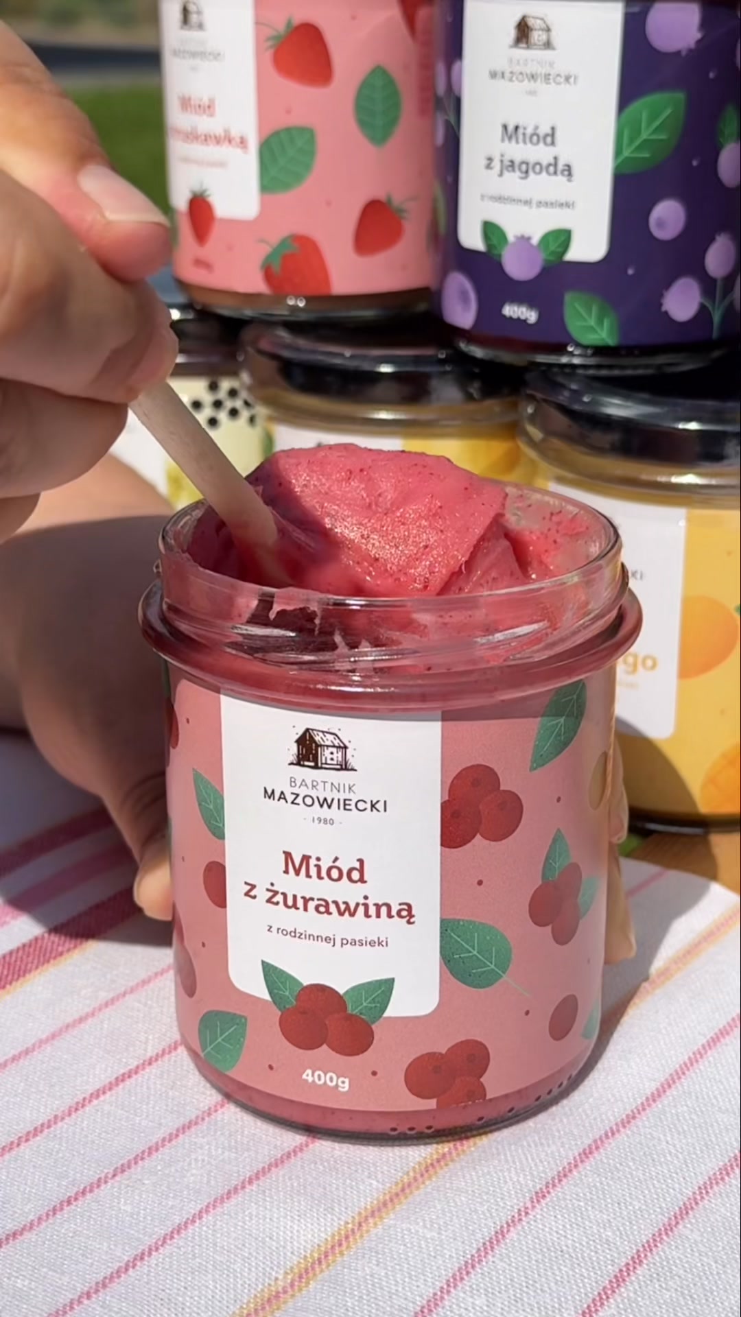 Miód skremowany z owocami